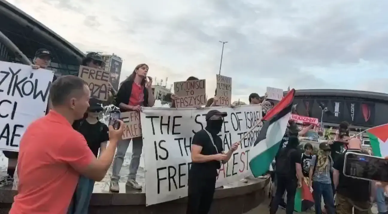 תיירים יהודים הותקפו בוונציה: התוקפים נעצרו, ראש העיר מגנה