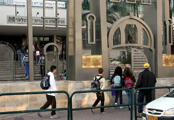 אבטחת מוסדות חינוך תהפוך לעבודה מועדפת