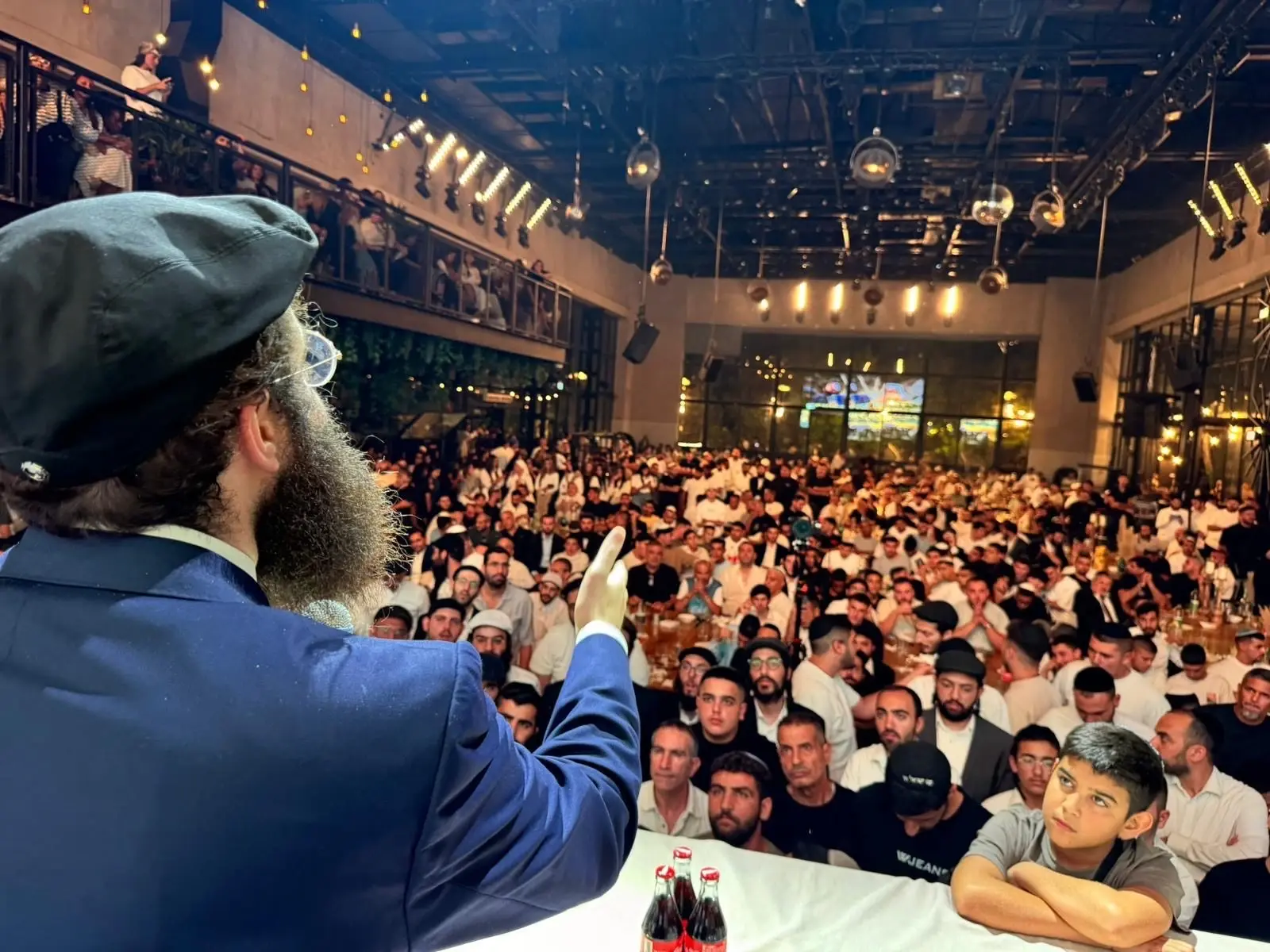 רבי יואל פינטו קרא לאחדות מול אלפים: "לשים את המחלוקות בצד"
