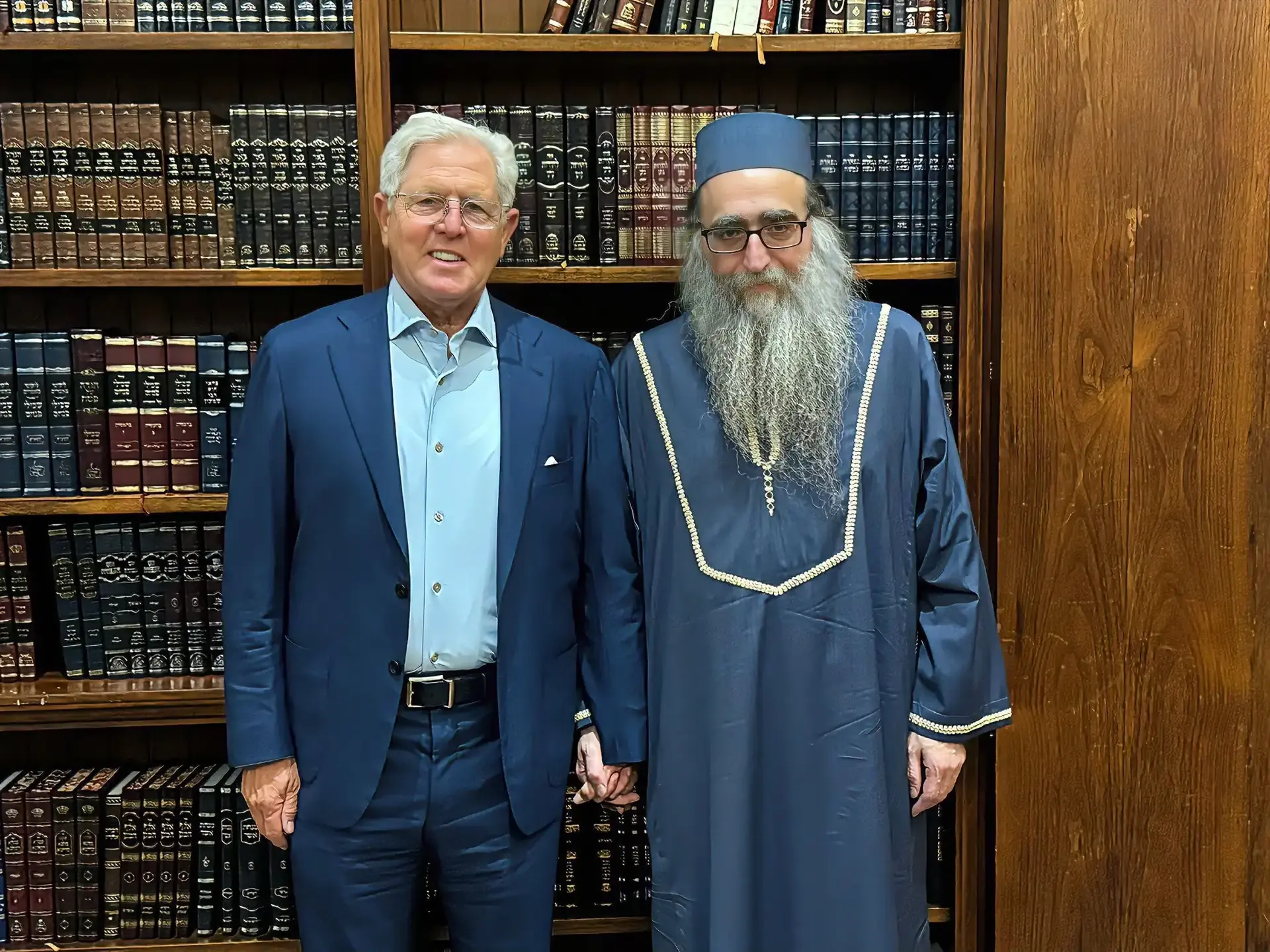 הרב פינטו על חניכת הספרייה היהודית במנהטן: שוטנשטיין הוא ה'אברהם אבינו' של הדור