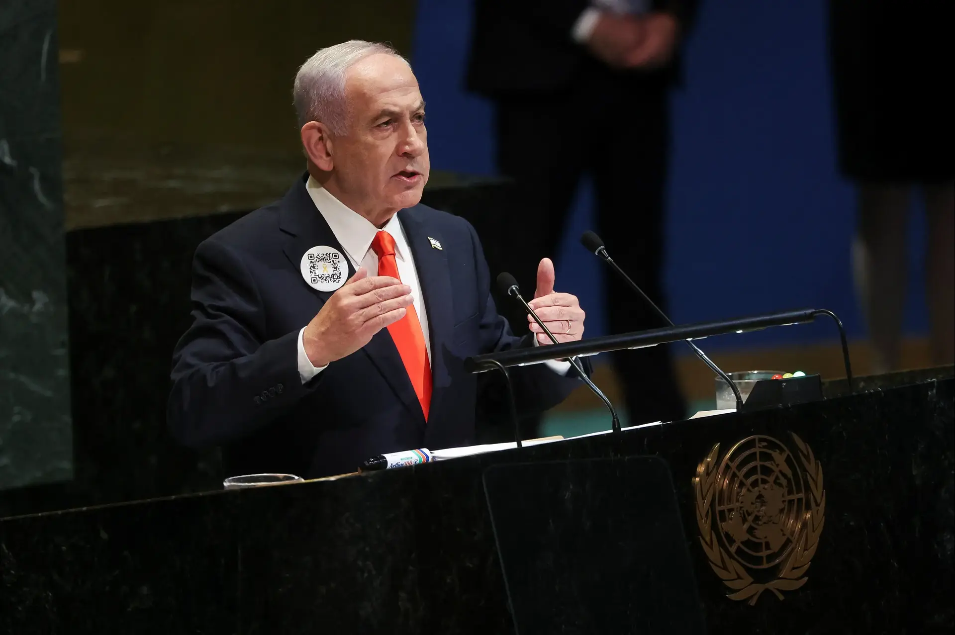 עבריין מורשע קיבל במה בערוץ 14 וזכה למחיאות כפיים מהפטריוטים