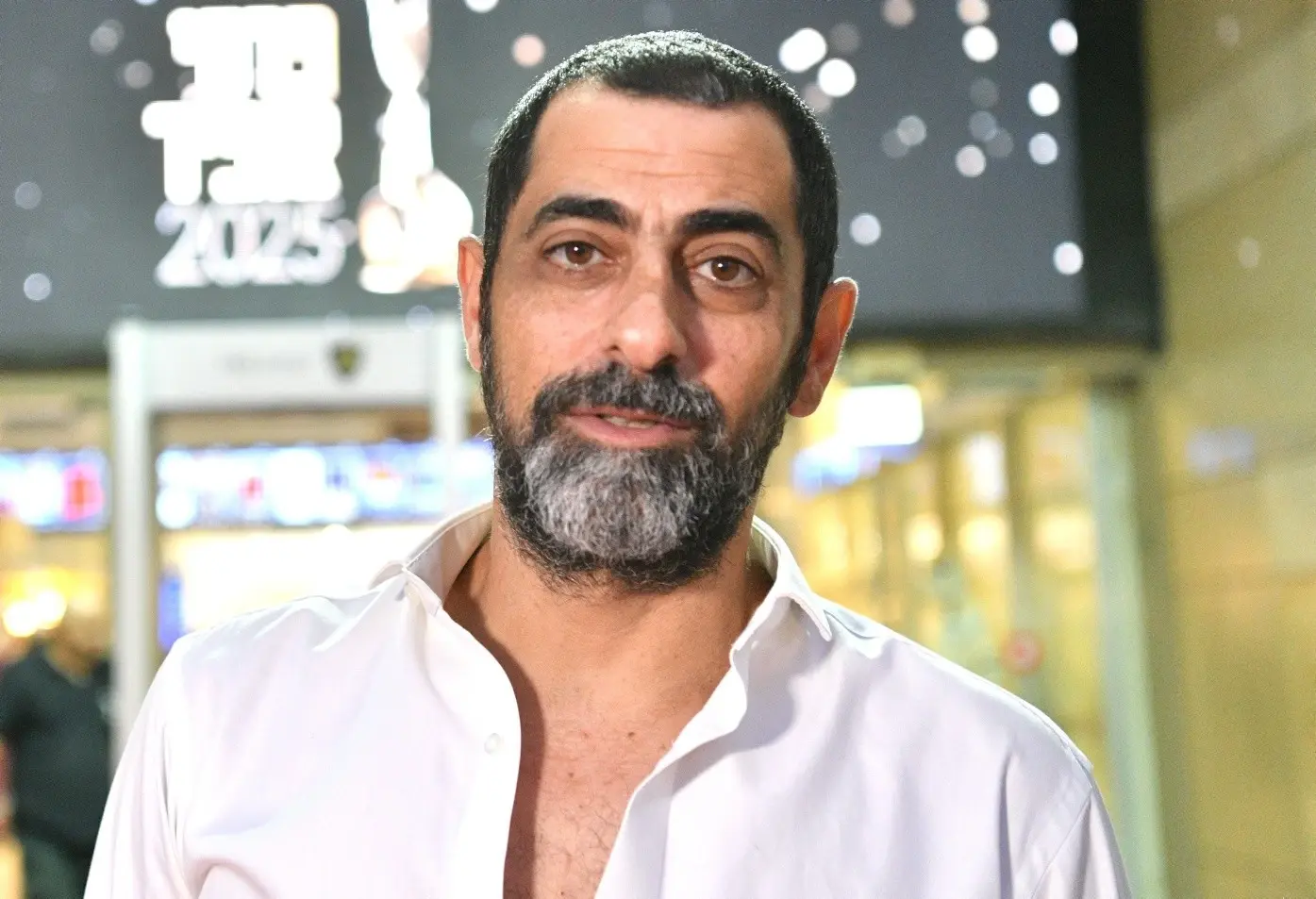 אחרי המעבר מקשת לרשת: זה המגיש החדש של "מונית הכסף"