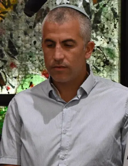 "נלך שלובי זרוע אל להבות המשואה": ההספד המצמרר של מנחם קלמנזון לאחיו אלחנן