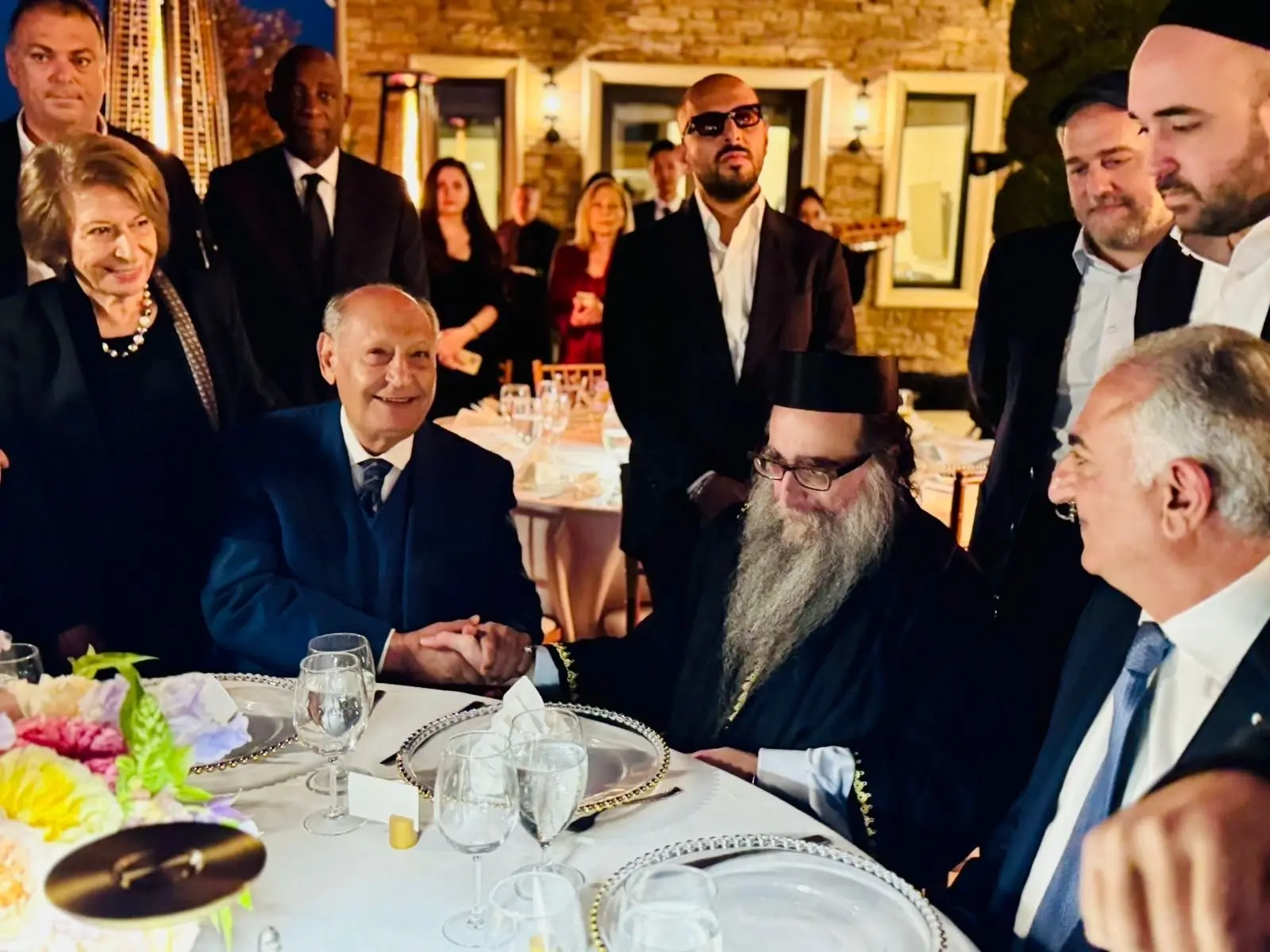 מפגש בלוס אנג'לס: הרב פינטו ויורש העצר של איראן קידמו שלום ואחדות