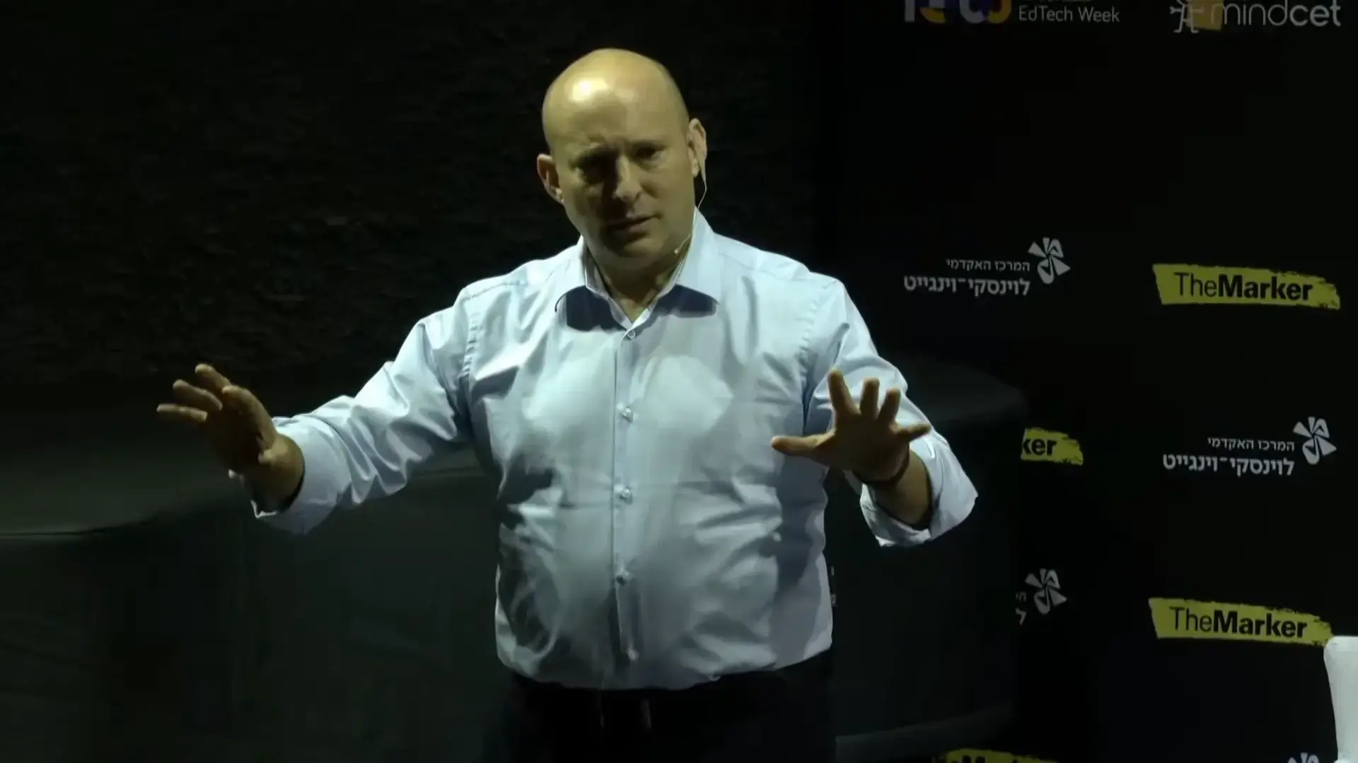 אישום נגד תושב ראשון לציון: צילם בשידור חי את ביתו של בנט - במשך שעות