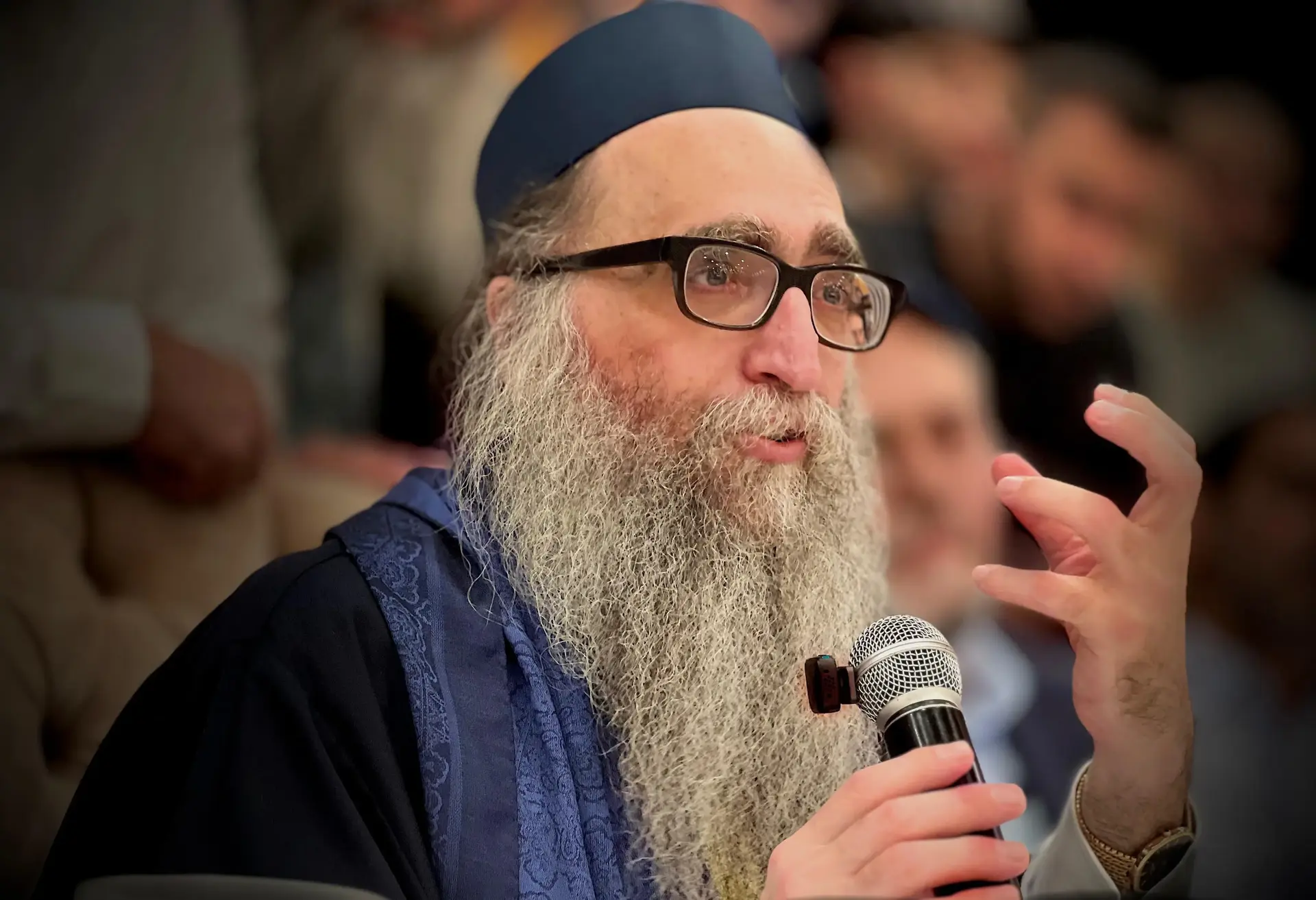 צפו: הרב פינטו - לא לשבור את הכלים, ללמוד לפרק את הנפילות לחתיכות