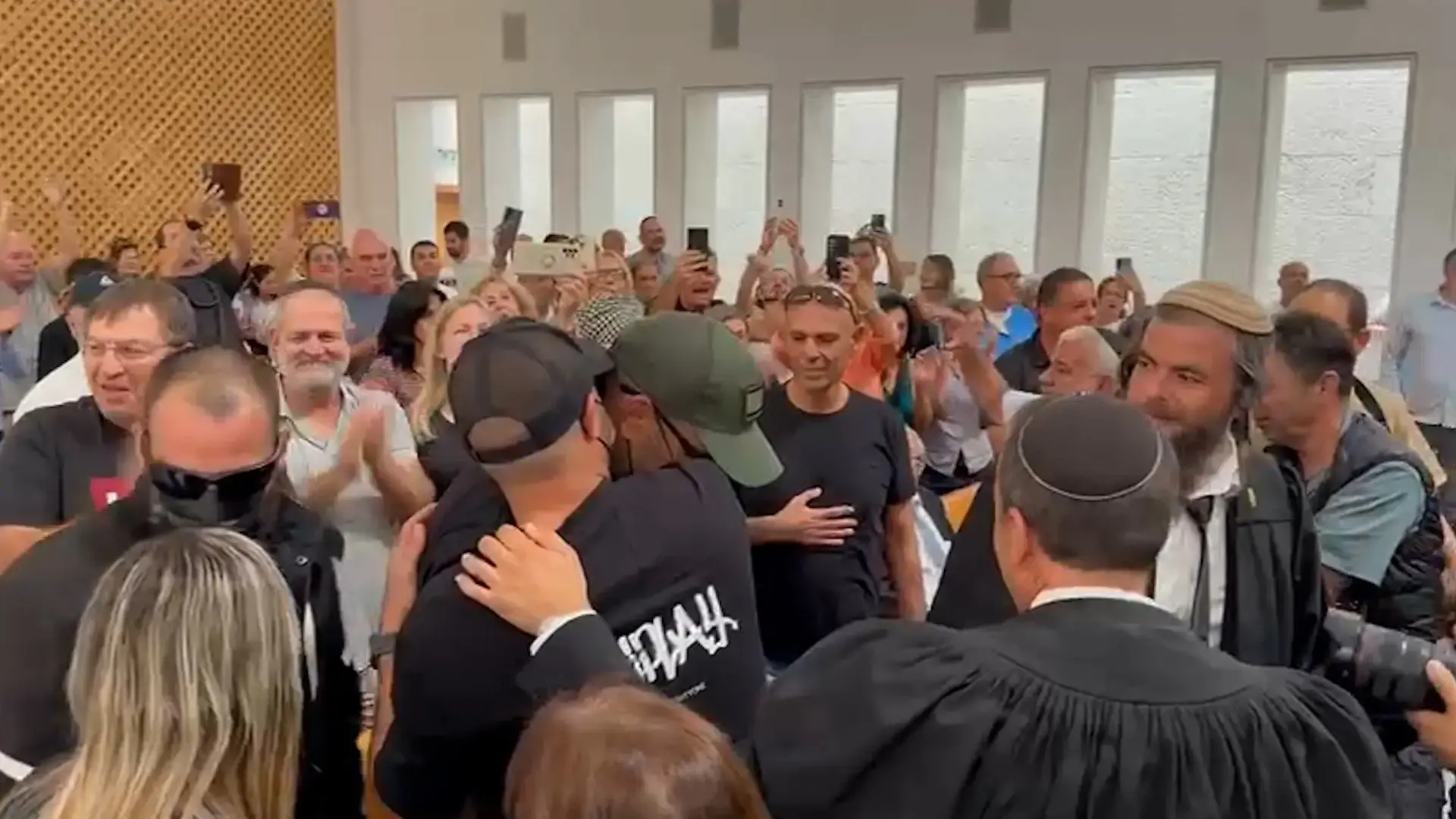 נטלי דדון ערכה ערב הוקרה ללוחמי כוח 100: "נשאו על כתפיהם אחריות כבדה"