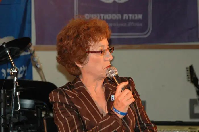 "פוליטיקאים עושים הון פוליטי על החטופים"