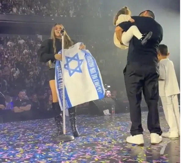 עדן בן זקן שברה את היכל מנורה: 12 אלף איש חוו את אפקט הצונאמי המסחרר
