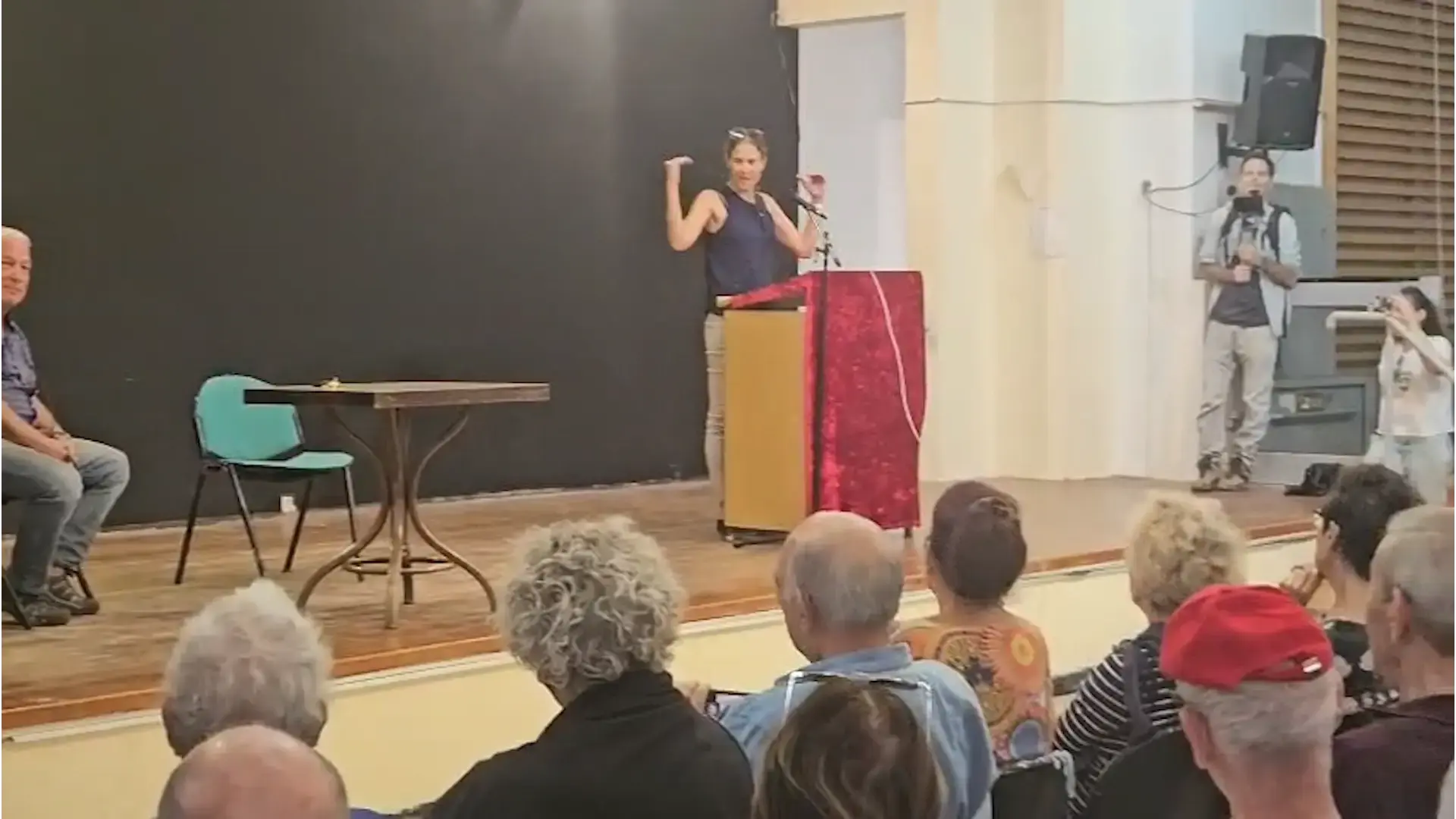 היעד החדש של שי גליק וארגון "בצלמו" – ביטול האירוע של שקמה ברסלר בקריית חיים