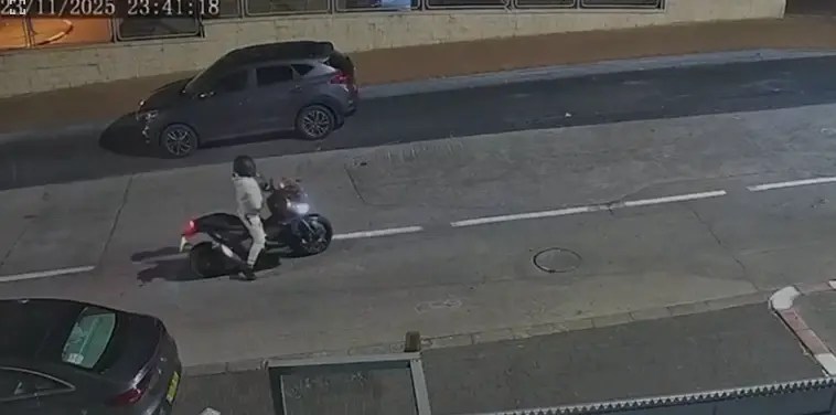 ״חשבתי שזה מחבל״: אלמוני הגיע לשוהם, עצר מול אחד הבתים - ופתח בירי | תיעוד