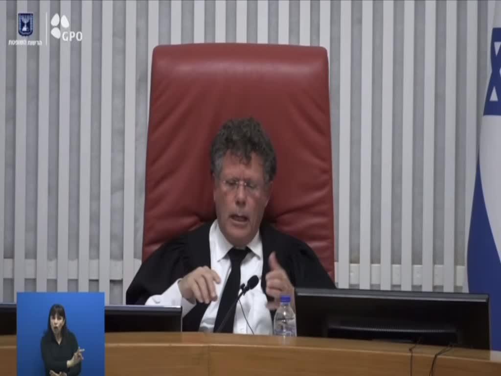 "אין אח ורע בעולם המערבי": יותר מחצי מיליון תיקים פתוחים במערכת המשפט - ומי השיאנית?