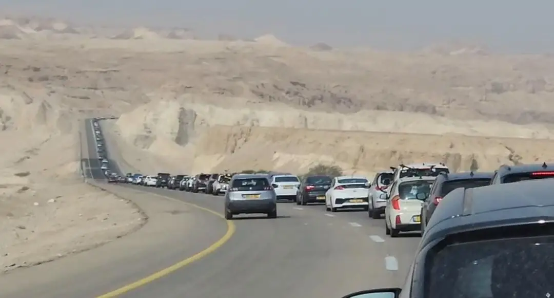 ראש מועצה אזורית רמת הנגב למפקד מחוז דרום: "מדיניות המשטרה בשיטפונות פוגעת באמון הציבור ובבטיחותו"