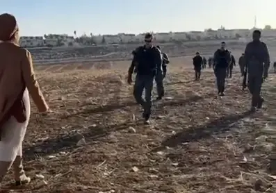 לאחר שהטיחו אמירות גזעניות לעבר שוטרות ולוחם מג"ב: 3 חשודים מגוש שילה עוכבו לחקירה