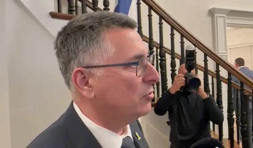לאחר ההודעה כי רה"מ לא יגיע: סער נבחר לייצג את ישראל במועצת השלום