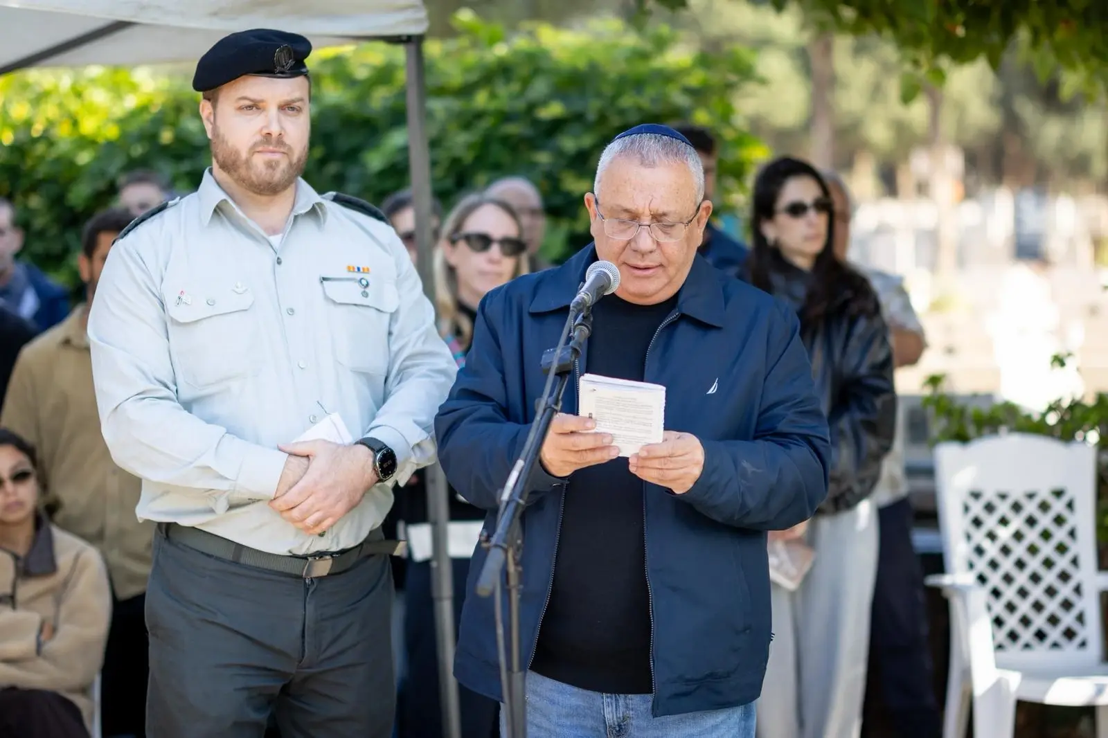 איזנקוט באזכרת שנתיים לבנו גל: "חובה להחזיר את רן גואילי למשפחתו"