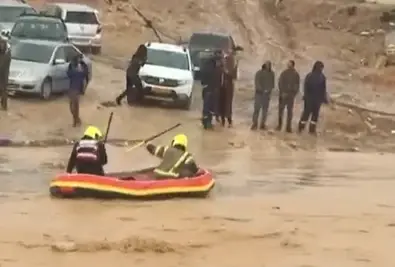הגשם מתפשט עד הנגב והסכנה גוברת: חשש לשיטפונות, כביש 90 ייחסם לתנועה