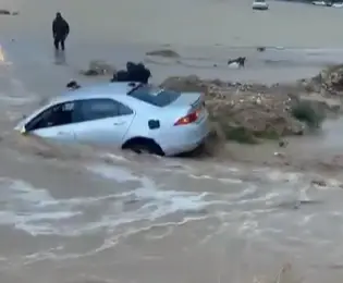 חשש כבד: אדם נסחף בנחל מיתר, כוחות הוקפצו לסייע בחיפושים