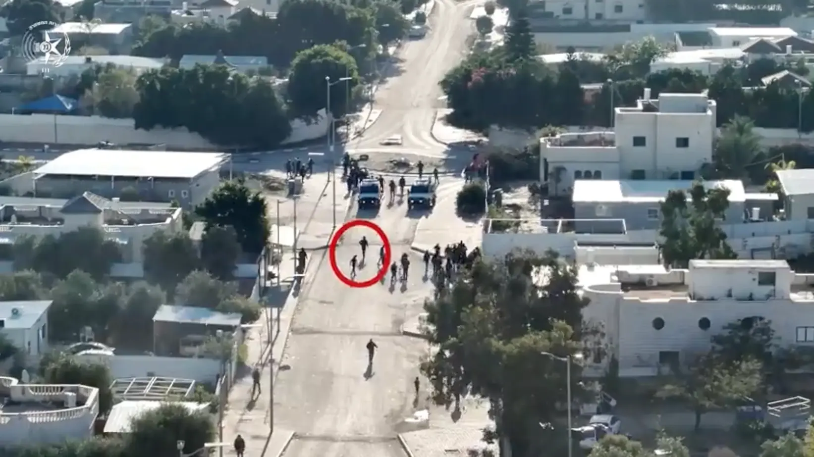 נהג המשאית עורר חשד במחסום - והואשם בניהול רשת סחר