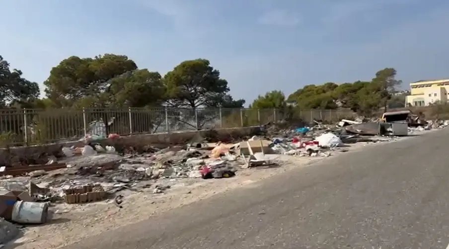 "היישוב הפך לאתר פסולת": הזעם באל-סייד על משבר פינוי האשפה