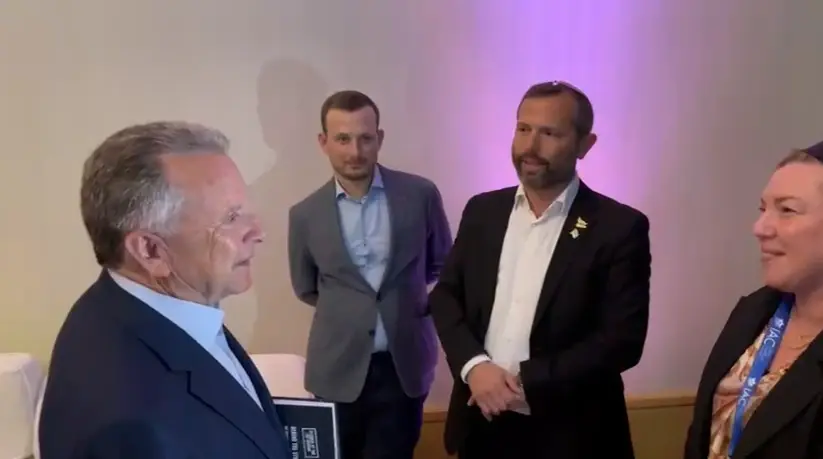 "זה בולשיט מוחלט": בנו של וויטקוף תוקף את ממדאני ורעייתו