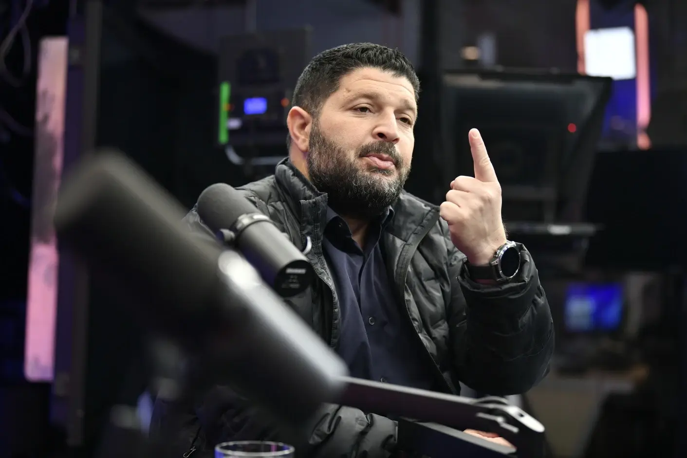 אלמוג כהן: "הפיצוץ עם בן גביר לא כואב לי, אני יכול להיות שר תוך שעה"