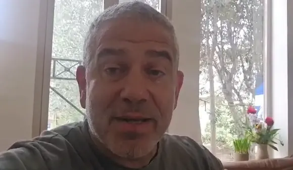 הגיע הזמן לפוצץ את בלון "המרגל מהדרום" | דעה