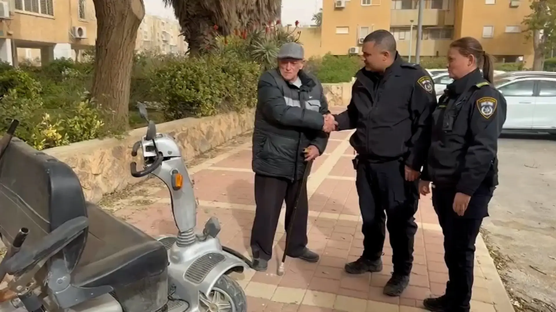 תעלומה בערד: קלנועיות נגנבו מקשישים ואותרו במוקדים שונים בעיר, 4 קטינים חשודים נעצרו