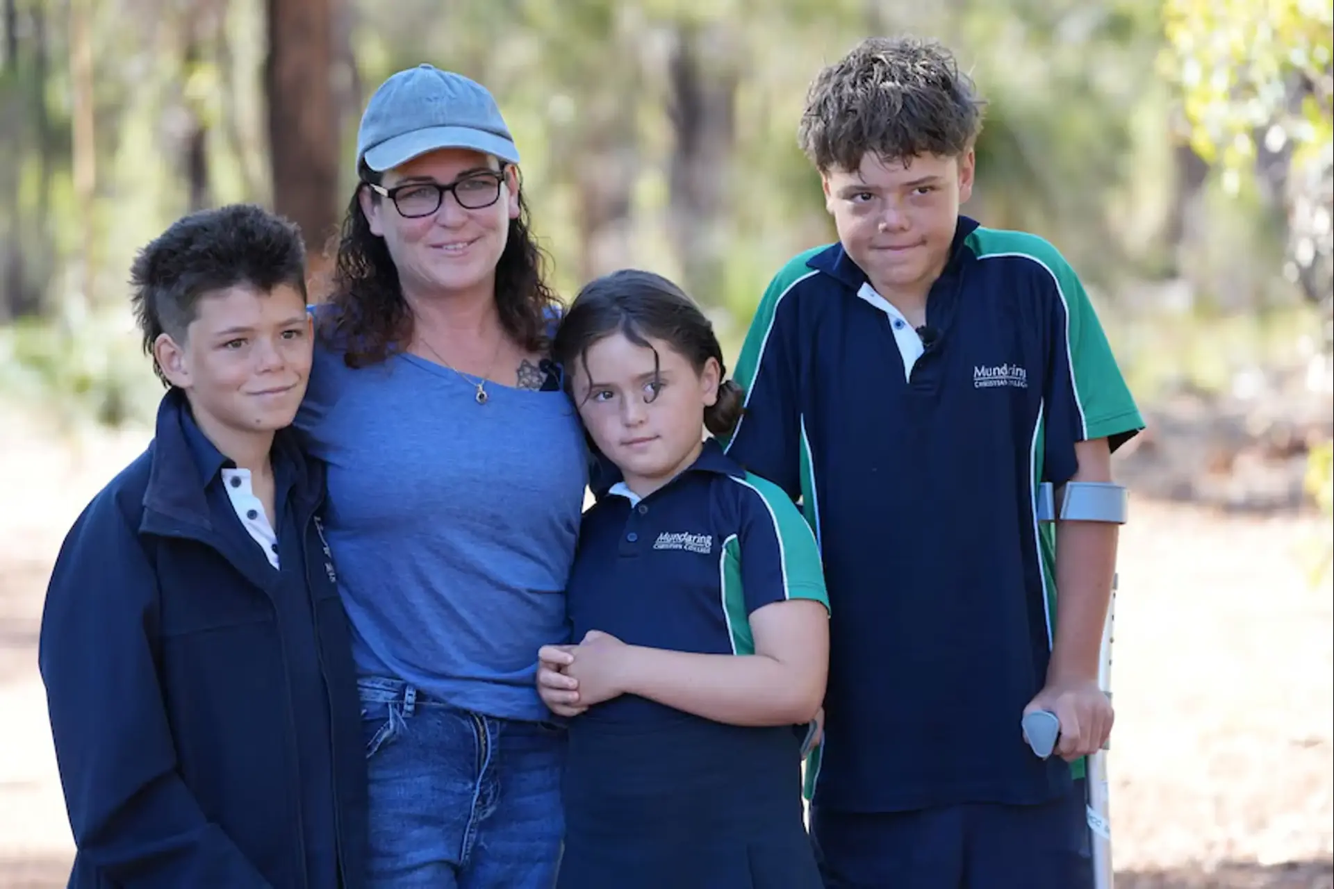 בן 13 שחה 4 ק"מ במים סוערים - והציל את אמו ואחיו מטביעה
