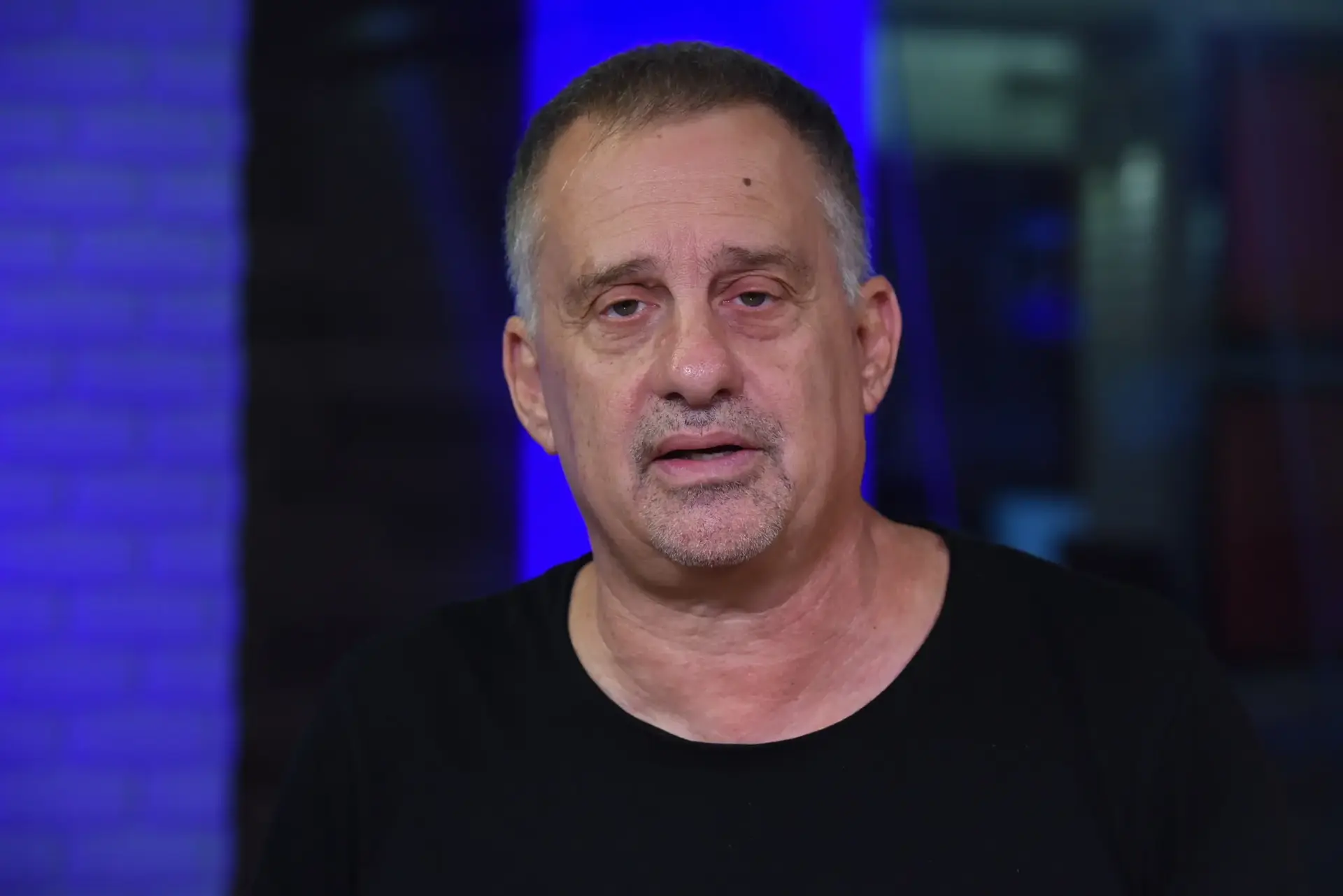 עמנואל רוזן מגיב לראשונה מאז מעצרו: "בתי כתבה דברים מדאיגים ברשת - לכן נחקרתי"