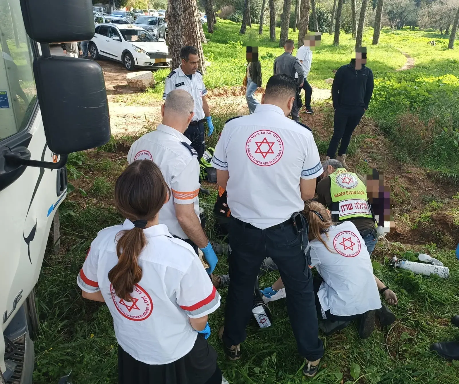 נהג משאית בן 60 התנגש בעץ ונהרג בפרדס חנה
