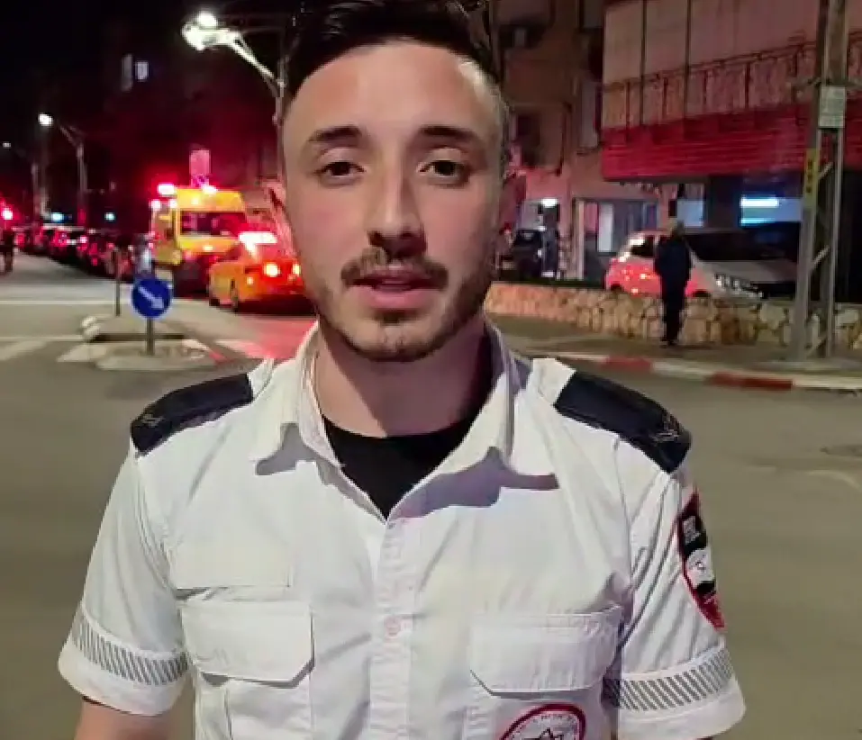 בלילה אחד: אישה כבת 60 נמצאה ללא רוח חיים, גבר עלה באש בירושלים