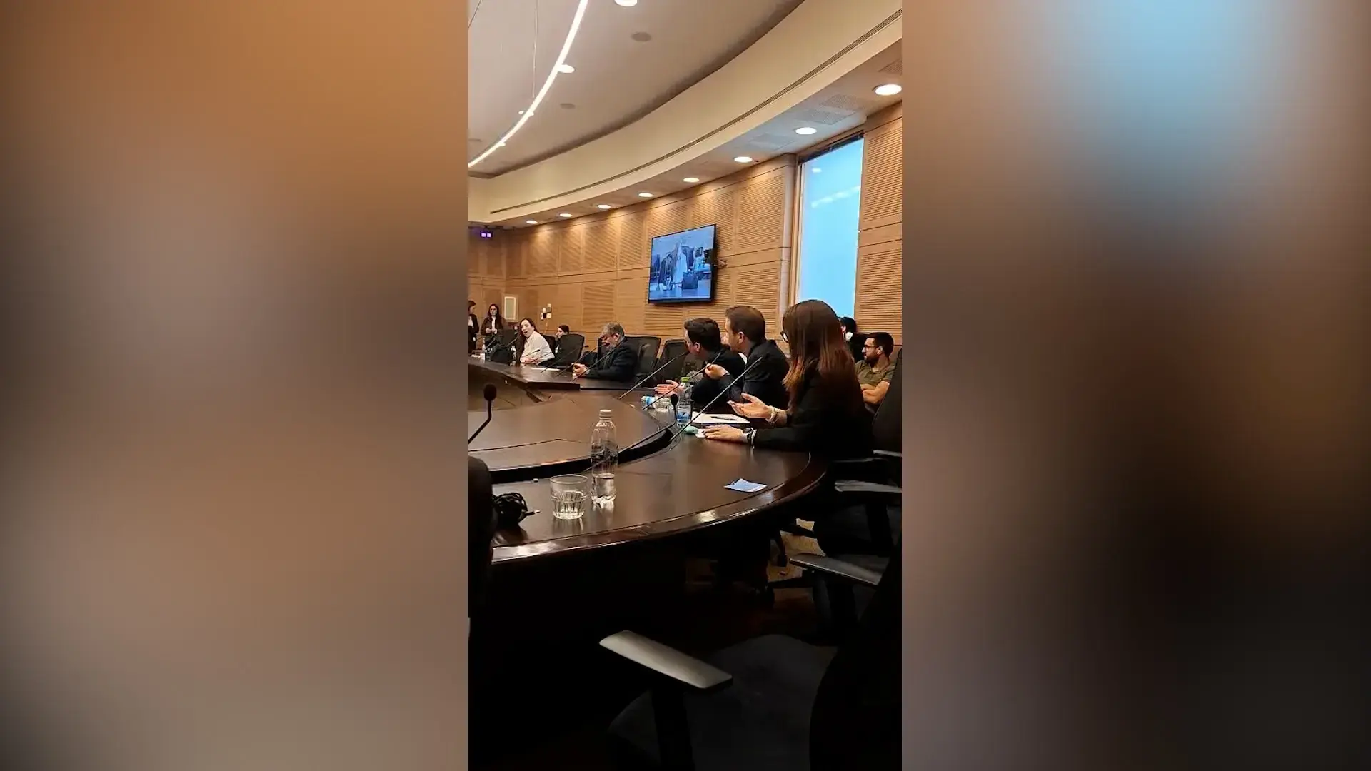 גוטליב ובן ארי התעמתו בכנסת: "יש לך דיבוק, את צריכה טיפול"