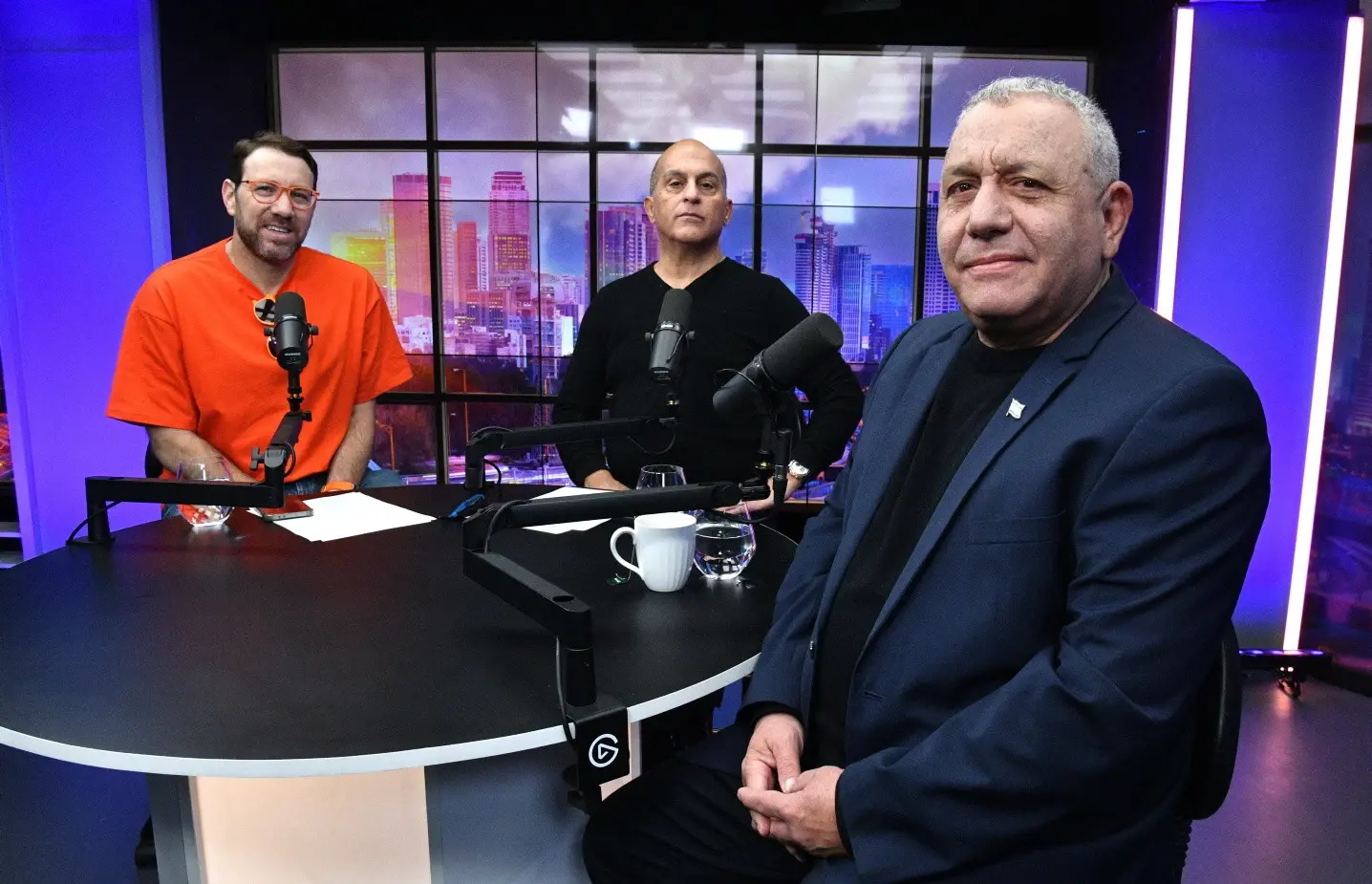 האיחוד שישנה את המפה הפוליטית? הרמז שסיפק המועמד של אייזנקוט