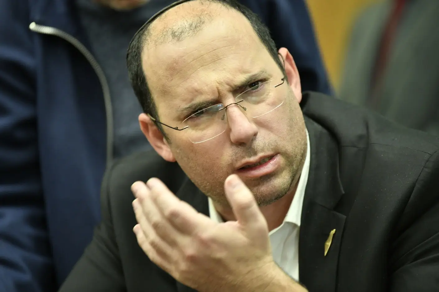 משחקים באש: האם הכנסת חזרה לתפקד רק למען ההפיכה המשפטית?