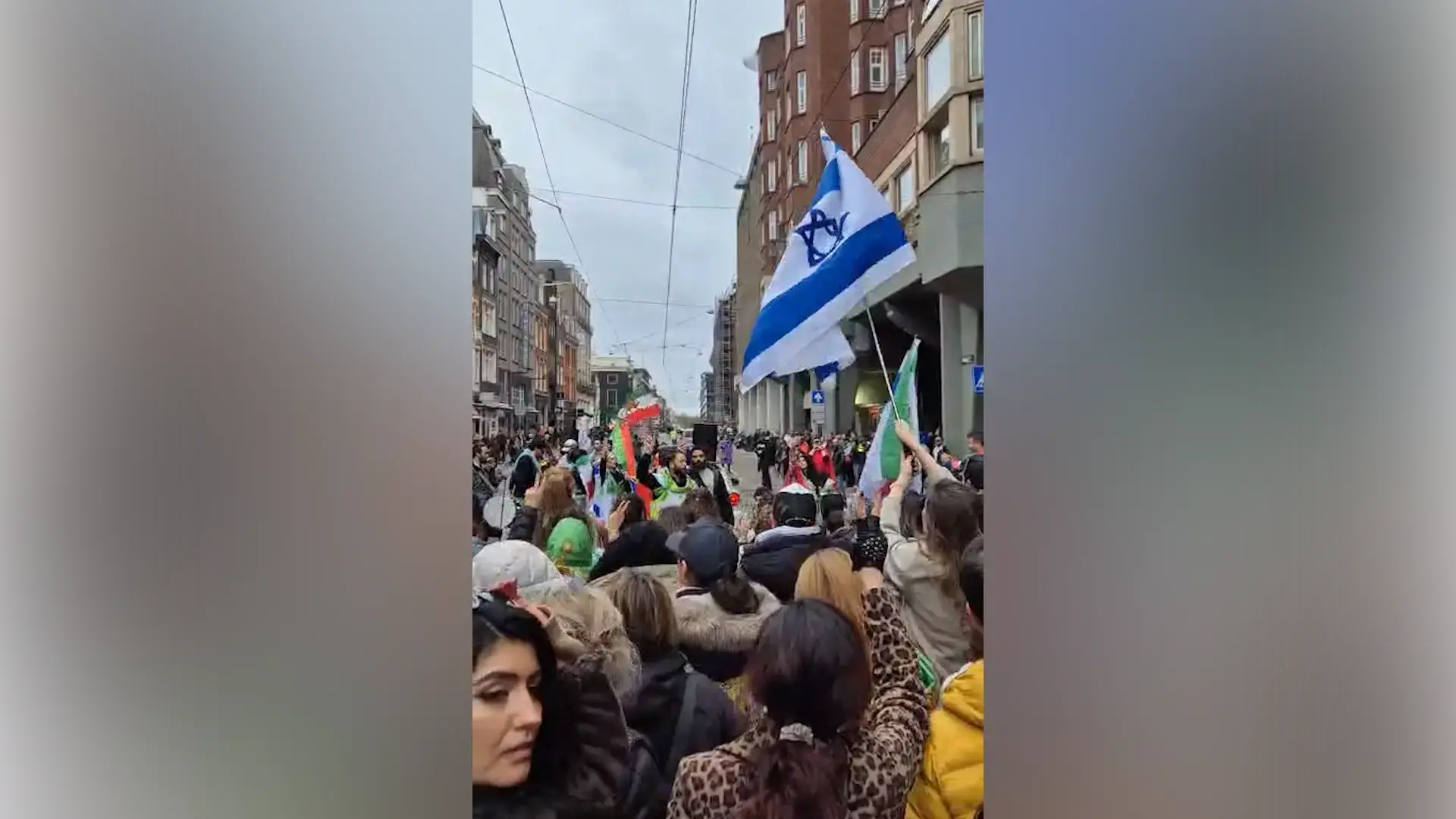 "תודה צה"ל, תודה ביבי": גולים איראנים יצאו להפגנות שמחה בבירות העולם
