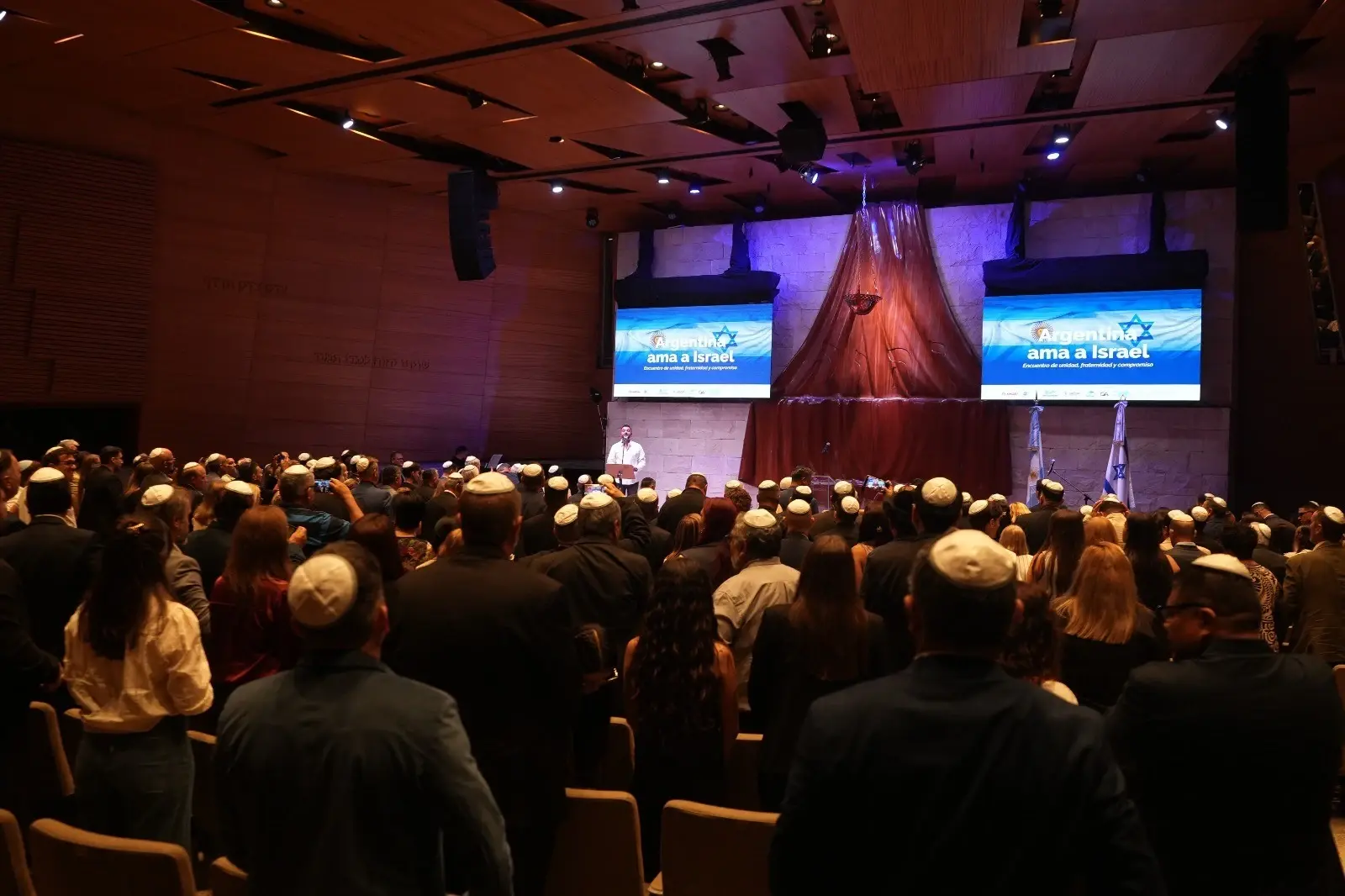 "עמידה משותפת מול האנטישמיות": מפגן התמיכה בארגנטינה – בעד ישראל