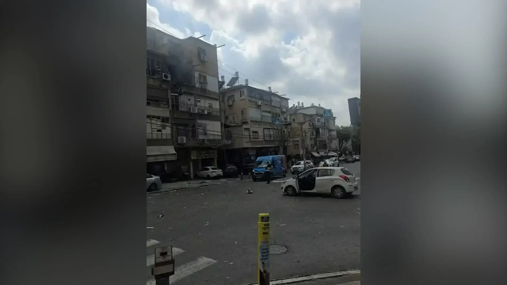 הירי מאיראן: 5 פצועים בהם אחד במצב בינוני, הרס לבניין בבני ברק