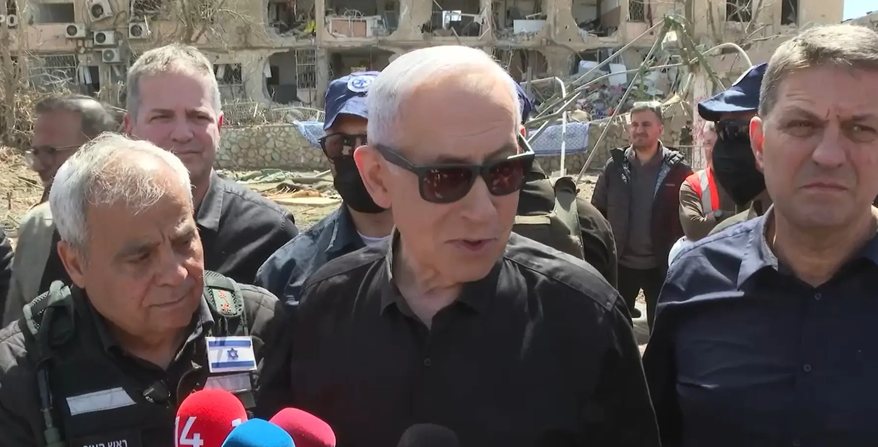 האישה בארה"ב, הבן בהונגריה, העיקר שאנחנו עמוק במקלטים