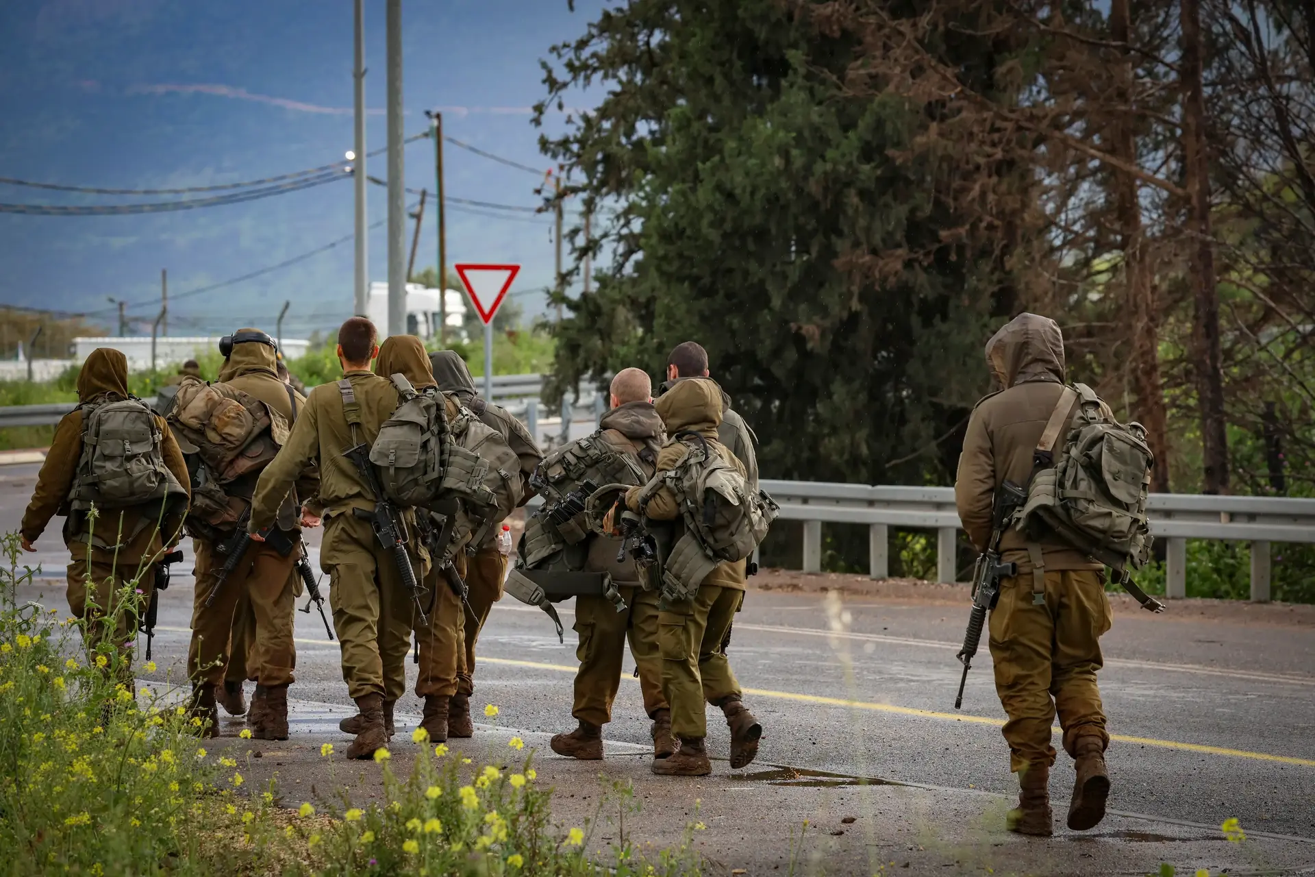 מנחיתת החירום באיראן ועד פרעות אמסטרדם: כך צה״ל שומר על חייליו בחו״ל