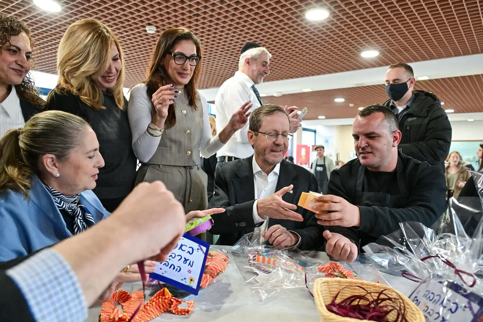 בת מצווה של נתינה: יוזמה של ילדה בת 12 הפכה למבצע מתנות לילדי הלומי קרב
