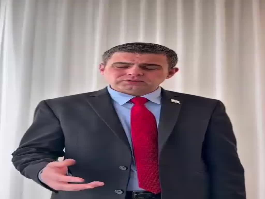 נתניהו הודיע על השארת זיו אגמון כדוברו, עורר סערה - והתקפל; עדו נורדן יחליף אותו