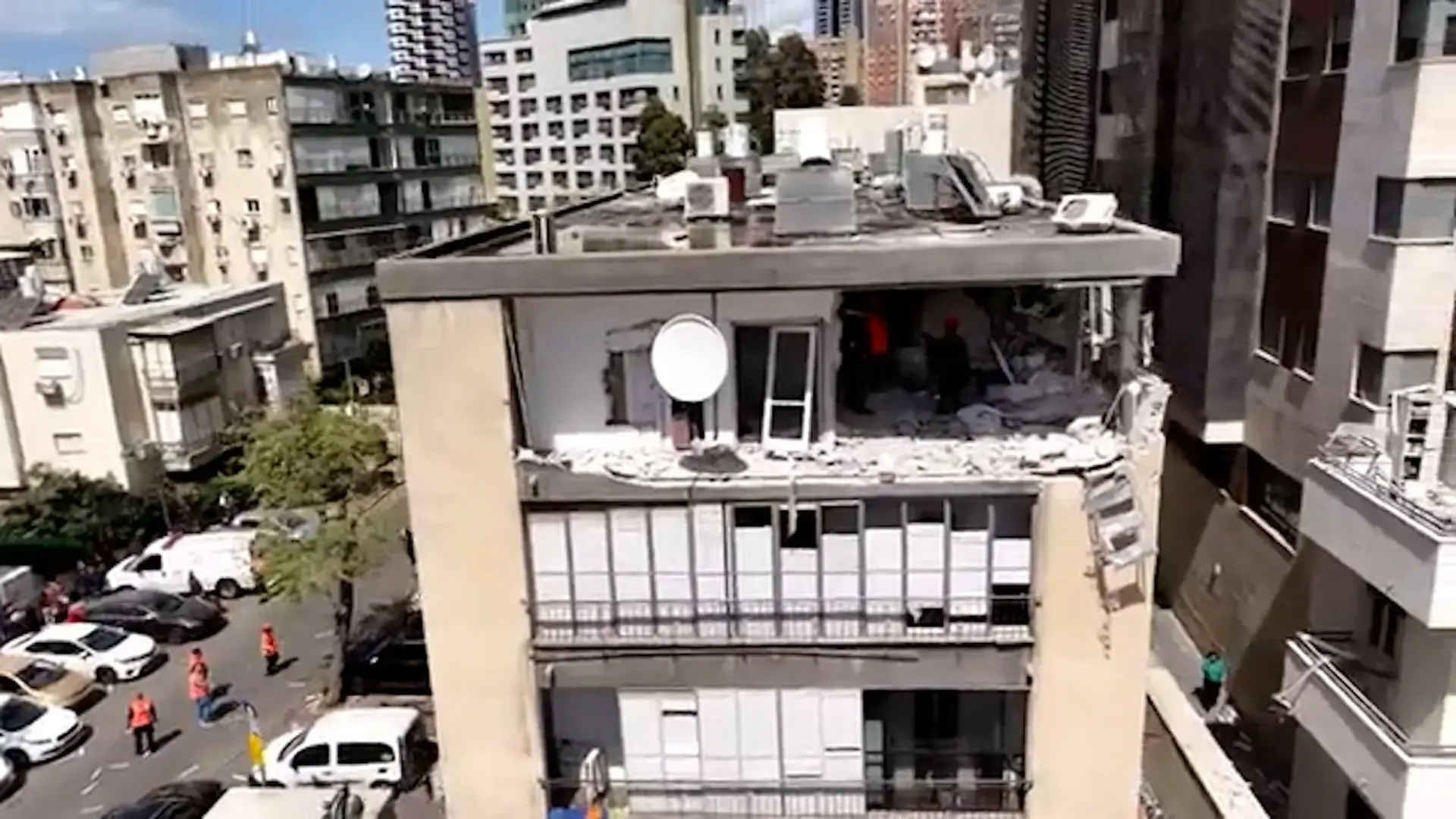 גבר נפצע בינוני מהדף, אישה נפלה לתעלה באיילון כשחיפשה מחסה | המראות מהזירות ב-28 מוקדים