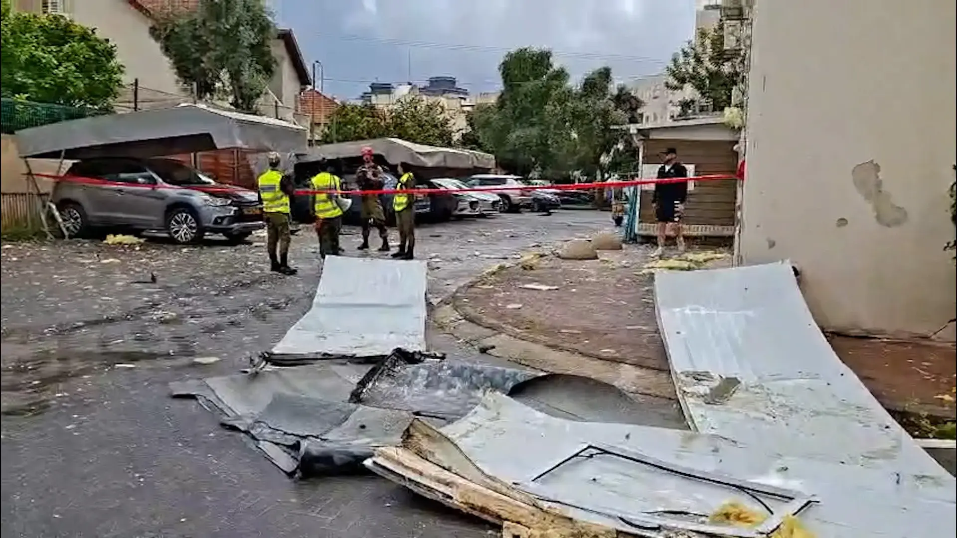 "אם היינו מזלזלים היינו משלמים בחיים": העדויות מהזירה מת"א ותיעוד הפגיעה בראש העין | צפו