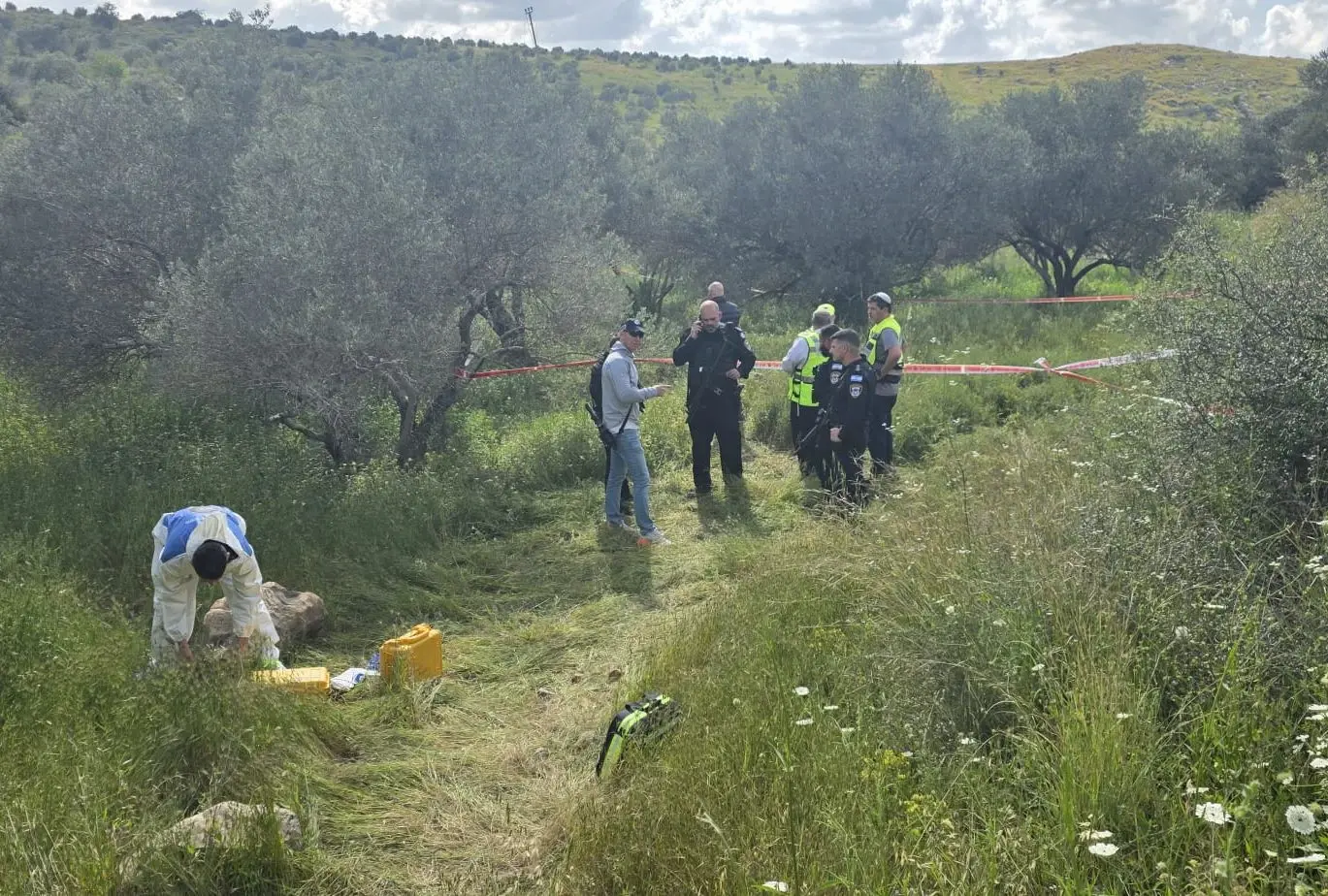 גופה במצב ריקבון אותרה בשטח פתוח - המשטרה החלה באיסוף ממצאים