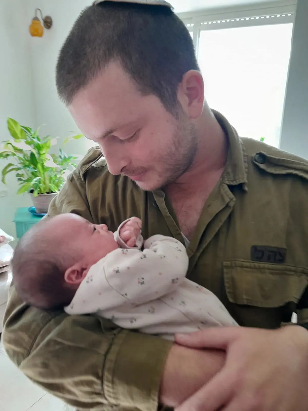 יוני רכטר ואביתר בנאי הוציאו דואט לזכר הלוחם שי פיזם