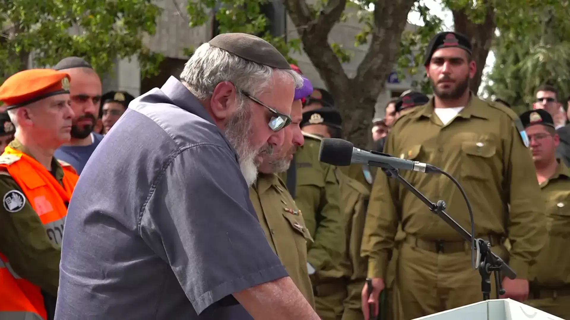 המונים ליוו את רס"ם אייל אוריאל ביאנקו שנפל בלבנון בדרכו האחרונה