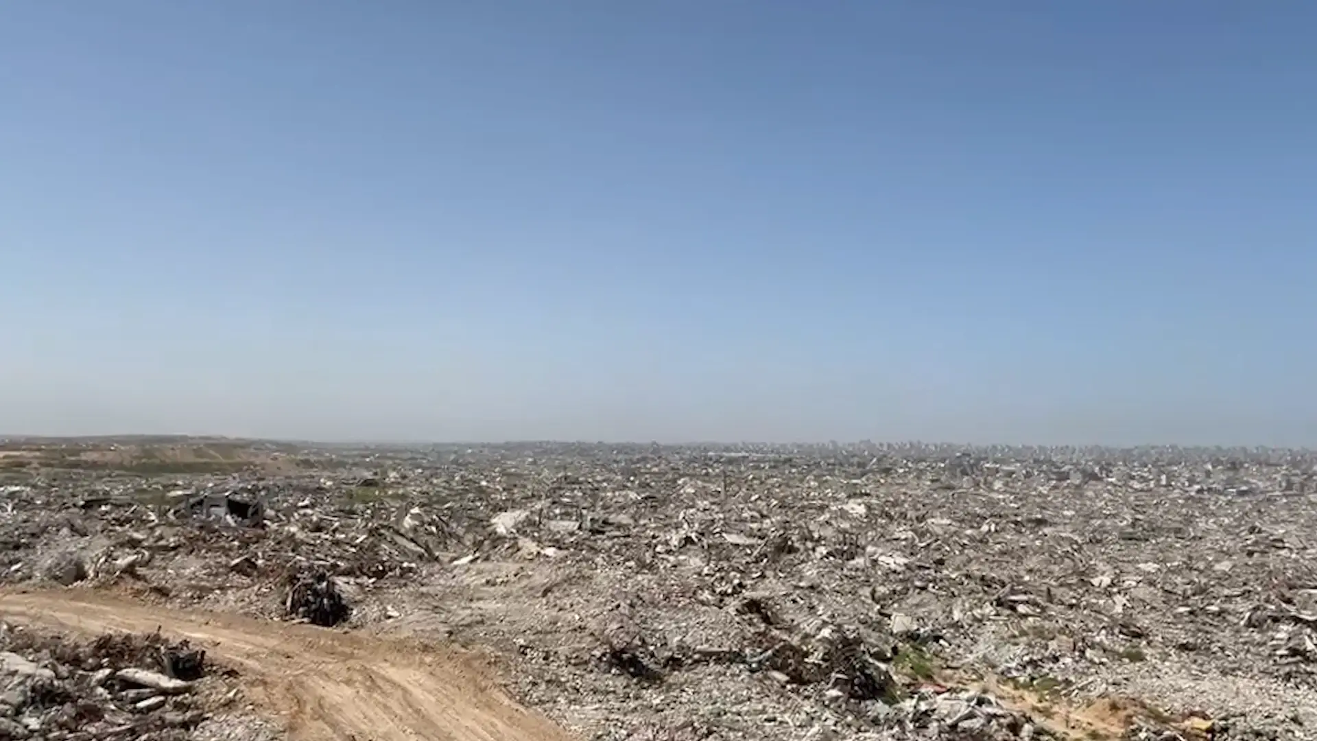 המחוסל במנהרה והג'יפ של סינוואר בעומק האדמה: סיור ברצועת הביטחון החדשה בעזה