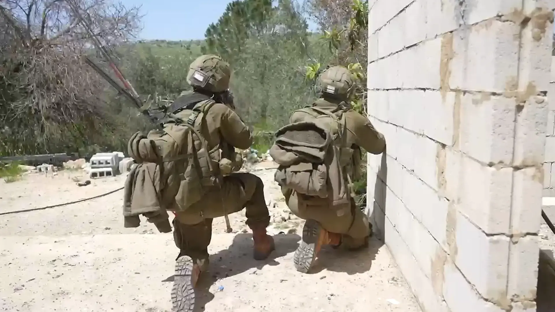 דיווח: א-סיסי הדגיש בפני נשיא לבנון את חשיבות ההסכמה הפנימית לחתימה על הסכם שלום עם ישראל