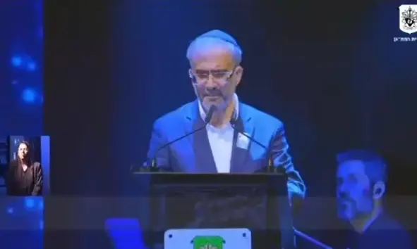 "גם מתוך כאב ופציעה ניתן לצמוח": גדליהו בן שמעון חזר לזירת הפיגוע ברמת גן - שבו נפצע קשה